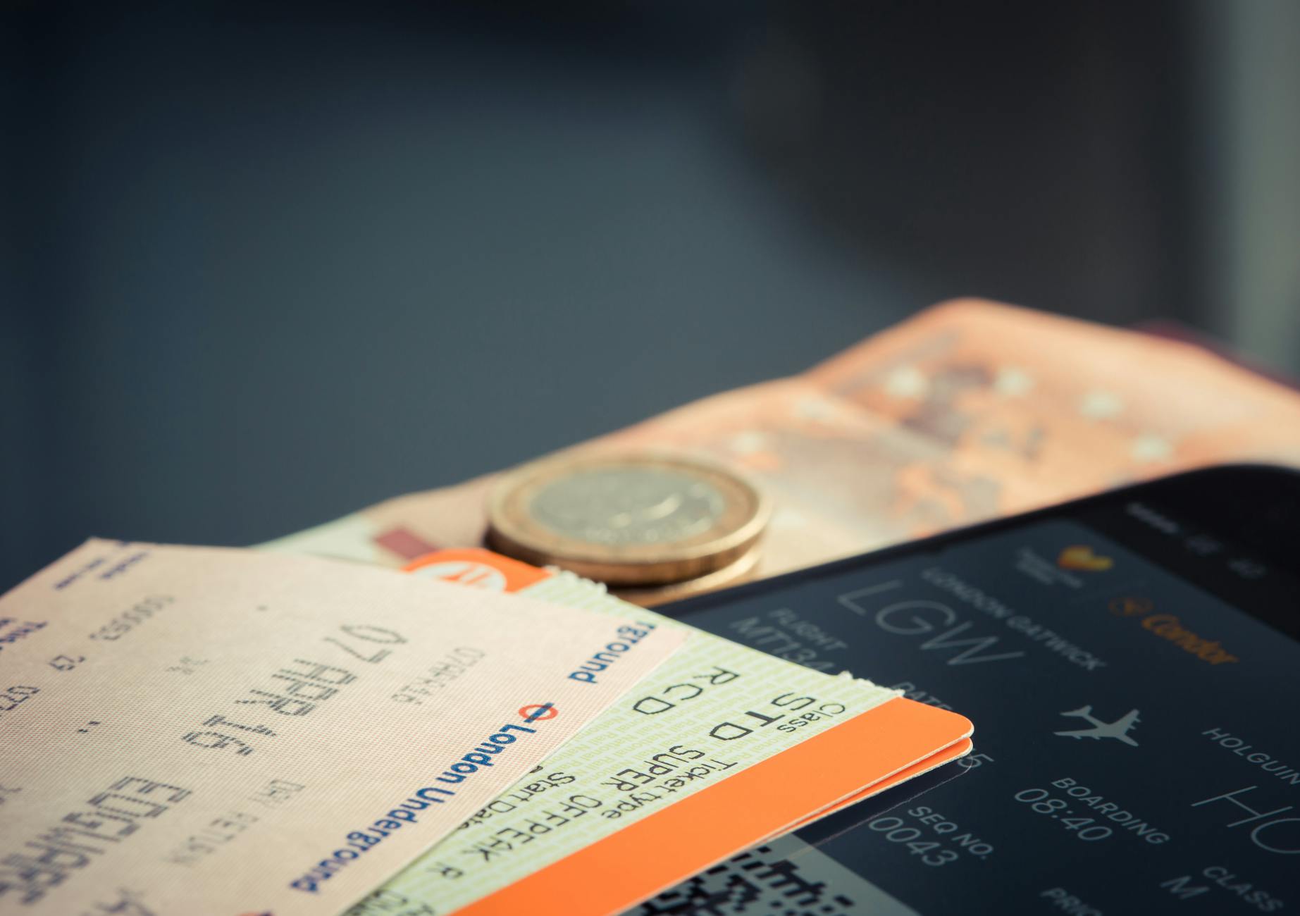 Orange Und Gr&uuml;nes Etikett Flugticket